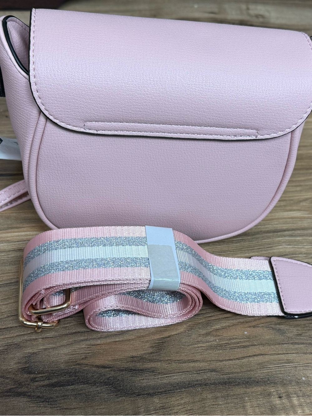 Adorable Pink Faux Leather Crossbody & Wallet Set Everyday Chic - Picture 13 of 14